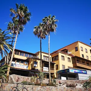 https://canarian-village-house.tenerifehoteles.net